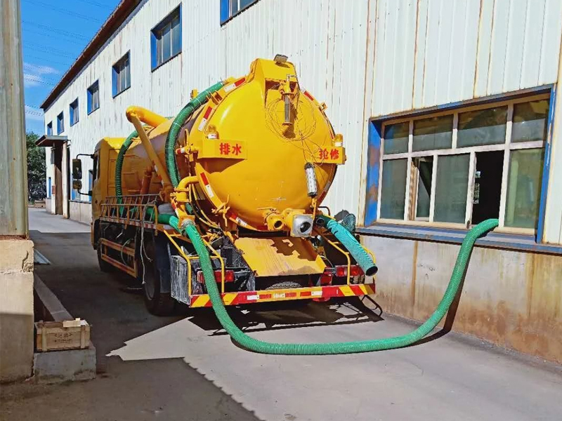 古雄厂区化粪池清理